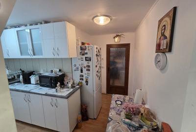 Apartament cu 3 camere semidecomandat în Central - 7