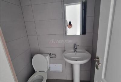 Spațiu comercial, de 70 mp, în Libertății - 4