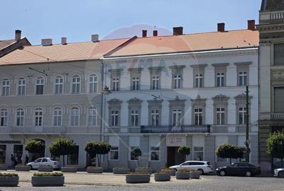 Spatiu pentru birouri /cabinete de inchiriat in zona Ultracentral - 2