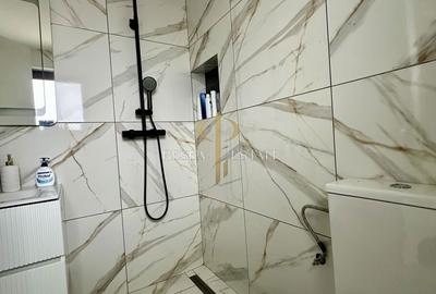 Casă cu 5 camere cu Teren 700 Mp în Săcălaz