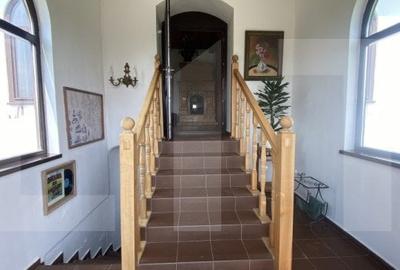 Conac de vanzare 7 camere, baie proprie, crama, ciubar si potential - 5