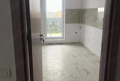 Apartament cu 3 camere decomandat în Titan - 7