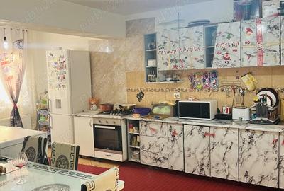 Casă cu 6 camere în Obor - 3