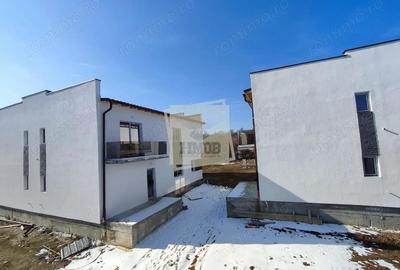 Casă cu 4 camere cu Teren 220 Mp în Central - 11