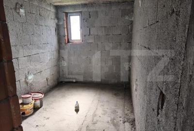 Casă cu Teren 1607 Mp în Central - 4