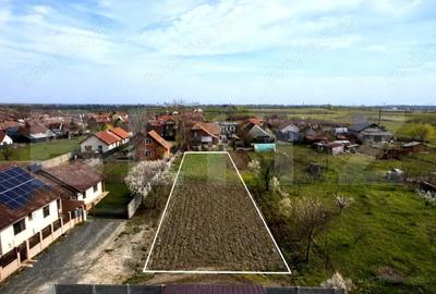 Teren de 680 mp, în Central