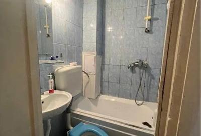 Apartament cu 2 camere semidecomandat, mobilat în Rahova