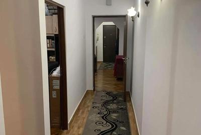 Apartament cu 4 camere decomandat în Someș - 2
