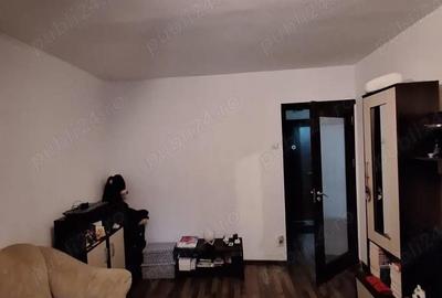 Garsonieră decomandată în Central - 4