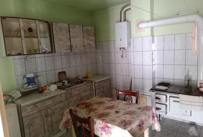 Casă cu 3 camere cu Teren 374 Mp în Central - 5