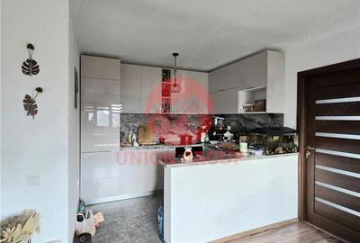 Casă cu 4 camere cu Teren 690 Mp în Corbu - 8