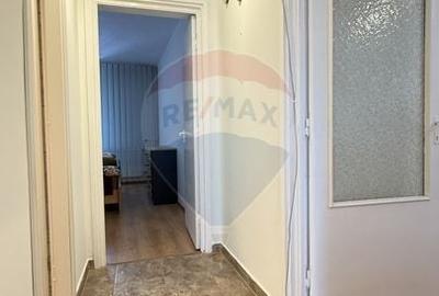 Apartament cu 3 camere semidecomandat în Alexandru Obregia - 12