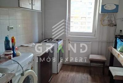 Apartament cu 2 camere decomandat, mobilat în Mărăști
