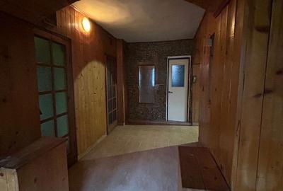 Casă cu 4 camere cu Teren 450 Mp în Central
