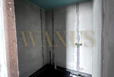 Casă cu 3 camere cu Teren 300 Mp în Central - 2