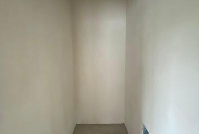 Casă cu 4 camere cu Teren 400 Mp în Luna - 10