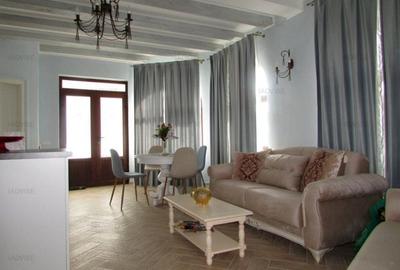 Casa superba utilata mobilata Rasnov, pretabila si pentru doua familii - 2