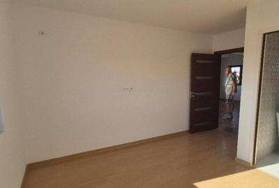 Clinceni Casa parter 3 Camere, 2 bai. - 2