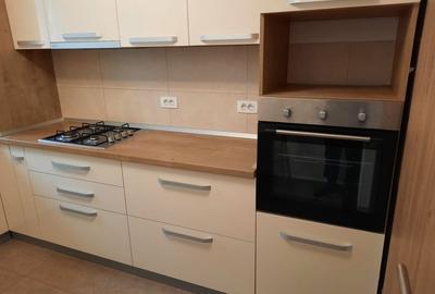 Coresi Avantgarden, apart. cu doua camere, loc de parcare, boxa, mobilat, utilat Coresi Avantgarden, apart. cu doua camere, loc de parcare, boxa, mobilat, utilat - 9