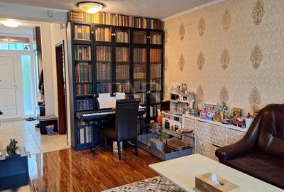 Duplex cu 4 camere cu Canalizare în Bună Ziua