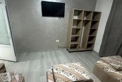 Spațiu comercial, de 200 mp, în Central - 4
