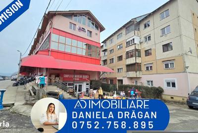 Spațiu comercial, de 30 mp, în Central - 3