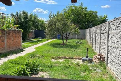 Casă cu 2 camere cu Teren 367 Mp în Central - 1