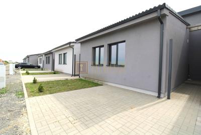 Casă cu 3 camere cu Canalizare în Nord - 1