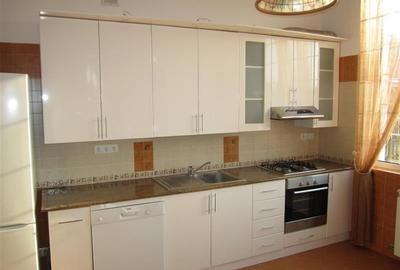 Inchiriere casa Balotesti, 9 camere, 420mp, Piscina, intretinere inclusa in pret - 10