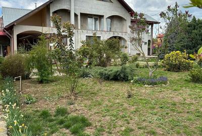 Casă cu 4 camere în Valter Mărăcineanu - 8