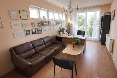 Spațiu comercial, de 126 mp, în Central - 10