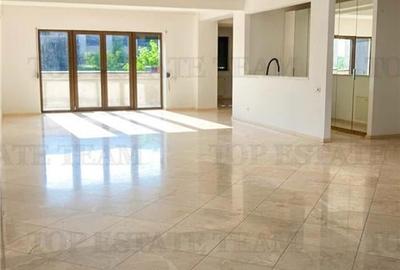 Apartament 4 camere, 2 balcoane Sisesti