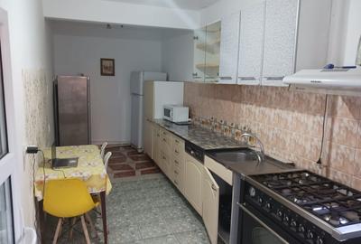 Casa 8 camere, mall liberty, McDonalds, sector 5, tramvai+stb 5min - 5