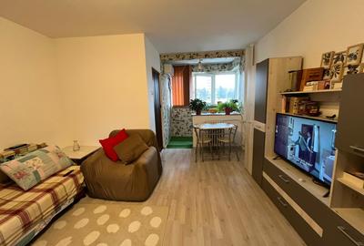 Garsonieră semidecomandată în București - 2