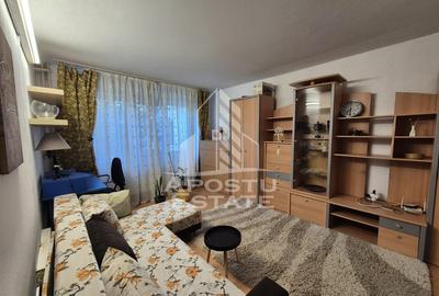 Garsonieră decomandată, mobilată în Complex Studențesc - 2