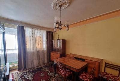 Apartament cu 3 camere decomandat, mobilat în Tătărași