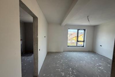 Duplex cu 6 camere cu Canalizare în Florești - 4