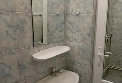 Casă cu 4 camere cu Teren 100 Mp în Central - 5