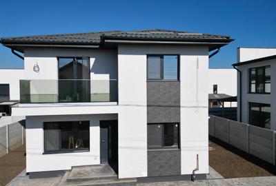 Casă cu 4 camere cu Teren 300 Mp în Berceni