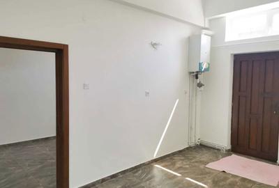 Spațiu comercial, de 130 mp, în Central - 6