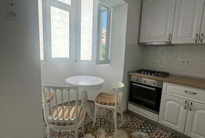Apartament cu 3 camere în Brezoianu - 2