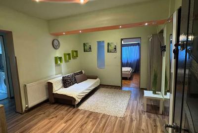 Apartament cu 3 camere decomandat în Exterior Vest - 2