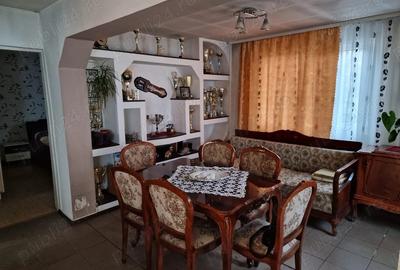 Vand casa Vand casa - 2