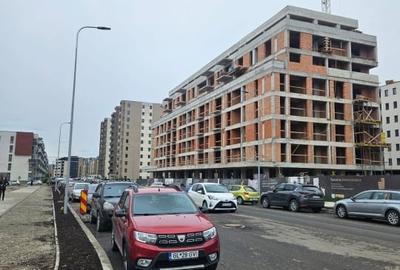 Apartament cu 3 camere decomandat în Tractorul - 8