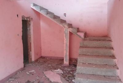 Casă cu 5 camere cu Teren 2268 Mp în Tăgădău - 5