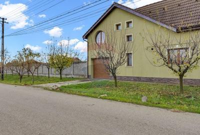 Casa noua pe colt si teren 1079 mp de vanzare in Macea,Arad 0%Comision - 34