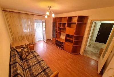 Apartament cu 3 camere decomandat în Astra - 1