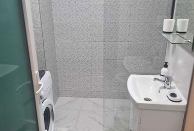 Garsonieră decomandată în Central - 3