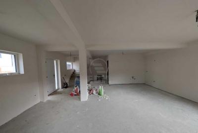 Duplex 120mp utili in zona linistita, cartier de case, Floresti - 2