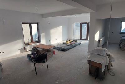 Casă cu 5 camere cu Teren 843 Mp în Dorobanți - 16